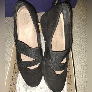 Clarks women’s shoes size 9